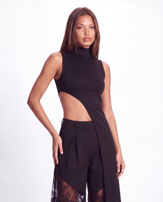 Khela Mixed Signals Pant women's jorts-style shorts with lace detailing and a knee-length cut