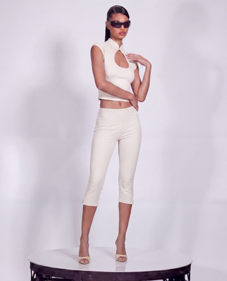 BARE MINIMUM TOP OFF-WHITE