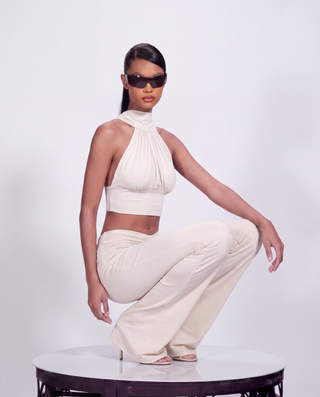 STAY CLOSE TOP OFF-WHITE